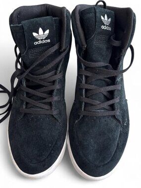 Black SUEDE Adidas Forum sneakers  size 6.5